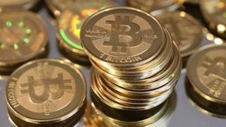 Bitcoin y otras criptomonedas siguen cayendo ante regulación