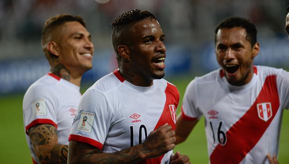 Jefferson Farfán y Paolo Guerrero han sido participantes activos en la selección peruana. Pero también han sabido estar ausentes. (Foto: AFP)