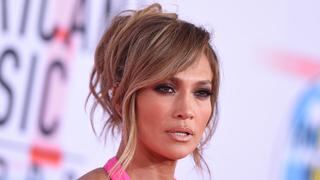 Jennifer Lopez conquista a sus fans con un sexy look como parte del reto WOD Outfit Check Challenges
