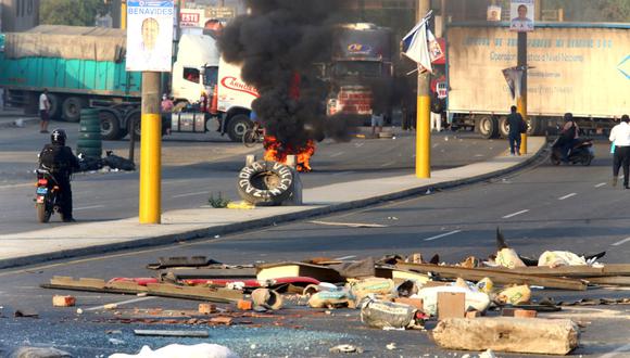 Camioneros irán a un paro este lunes 27 de junio | Foto referencial: archivo.