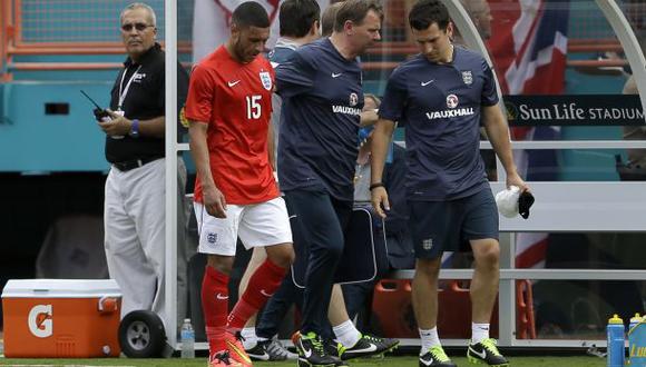Brasil 2014: Inglaterra podría perder a Chamberlain por lesión