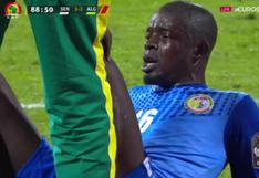 YouTube: arquero de Senegal se autolesionó en la Copa Africana para hacer tiempo
