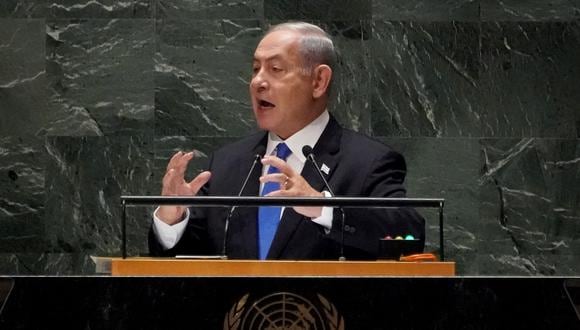 El Primer Ministro israelí, Benjamin Netanyahu, se dirige a la 78.ª Asamblea General de las Naciones Unidas en la sede de la ONU en la ciudad de Nueva York el 22 de septiembre de 2023. (Foto por Bryan R. Smith / AFP)