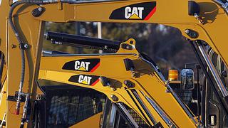 Caterpillar es demandado por accionista tras allanamientos