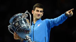 Djokovic recibió el trofeo ATP como número uno del 2015 [FOTOS]