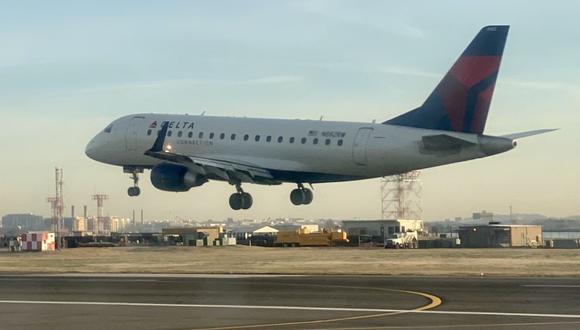 La gasolina del avión Delta también cayó sobre otro centro educativo pero sin causar daño alguno. (Foto: Archivo/AFP).