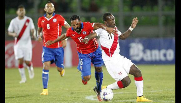 La selecci&oacute;n peruana de f&uacute;tbol fue goleada por su similar de Chile en Valpara&iacute;so. (Foto: Reuters)