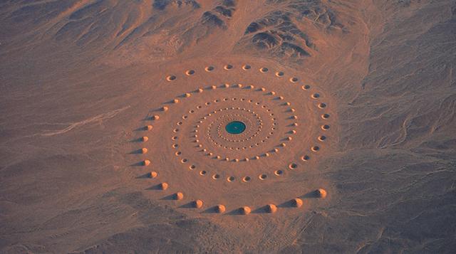 ¿Qué es esta extraña espiral en medio del desierto de Egipto? - 1