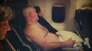Los malos hábitos de pasajeros de avión quedan al descubierto