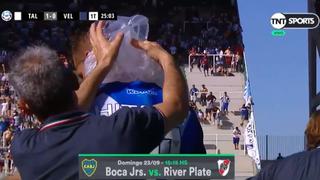 Alta temperatura propició que jugadores se refresquen con bolsas de hielo | VIDEO