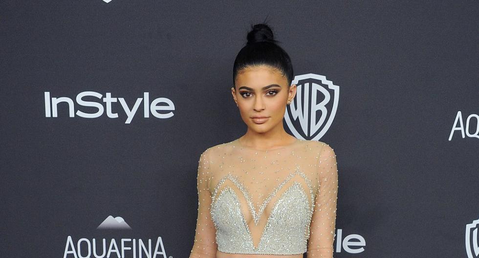 Kylie Jenner alborota las redes sociales con diminuto traje de baño. (Foto: Getty Images)