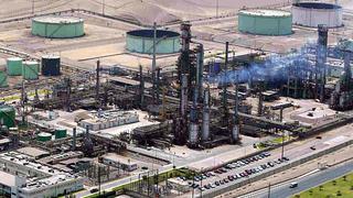 Valer anuncia que Gobierno permitirá a La Pampilla reanudar operaciones: “Ellos seguirán produciendo los hidrocarburos líquidos”