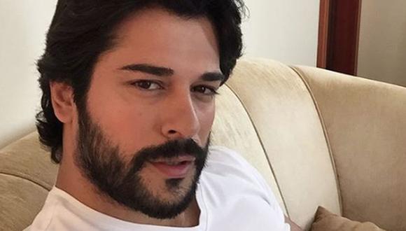 Burak Özçivit es un actor turco que ha pasado por varios cambios de look por cada una de los personajes que ha interpretado (Foto: Instagram)