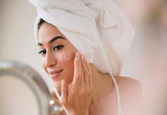 ¿Cuáles son los factores que provocan acné en las mujeres adultas? 