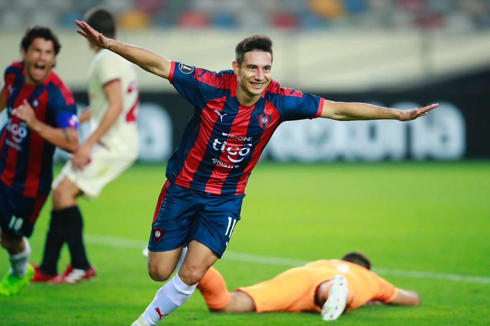 Óscar Ruiz empató el marcador en el Estadio Monumental | Foto: Daniel Apuy / GEC
