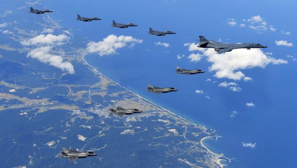 La Fuerza Aérea de Estados Unidos y Corea del Sur desplegaban sus aviones B-1B,  F-35B y F-15k en ejercicios conjuntos. (Foto archivo: AP)