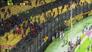 Pelea entre hinchas detuvo el Peñarol vs. Colón por Copa Libertadores | VIDEO