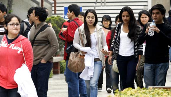 En comparación con las cifras del 2017, el porcentaje de millennials que espera una mejora en la situación económica del país pasó de un 80% a 57%. (Foto: Andina)