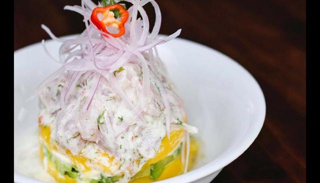 AMANKAYA. Gabriel Osorio sorprende con esta maravilla, ceviche sobre una causa. La foto habla por si sola. Los demás platos son igual de increíbles.  Está ubicado en la avenida Paseo de la República 5115, Surquillo. (Foto: Facebook de Amankaya)