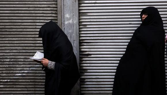 Irán reduce a las mujeres a "máquinas de hacer bebés"