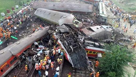El accidente de tren en la India ha dejado 288 muertos y casi 900 heridos. Foto: EFE/EPA/National Disaster Response Force
