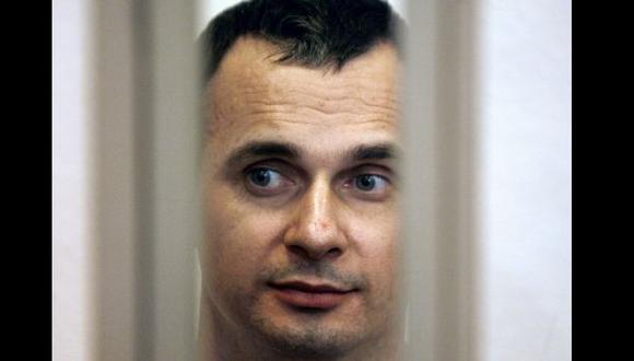 Rusia condena a 20 años de cárcel al cineasta ucraniano Sentsov