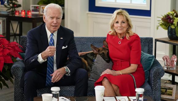 El presidente de Estados Unidos, Joe Biden, y la primera dama, Jill Biden. AP