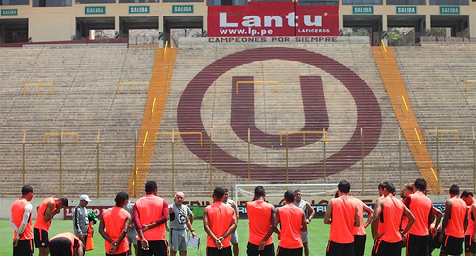Suenan fuertes rumores en que Universitario ya no contaría con el comando técnico liderado por Roberto Chale tras el partido ante Sport Huancayo de este domingo. (Foto: Getty Images)