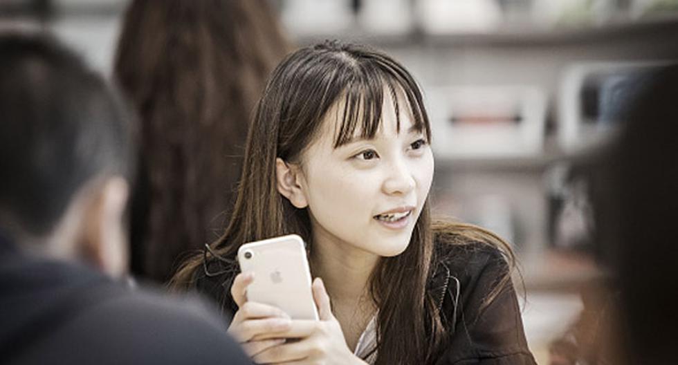 Una mujer china tenía 20 novios, a cada uno de ellos le pidió un iPhone 7, el último teléfono de Apple. Luego de tenerlos en su poder, los vendió y compró esto. (Foto: Getty Images / Referencial)