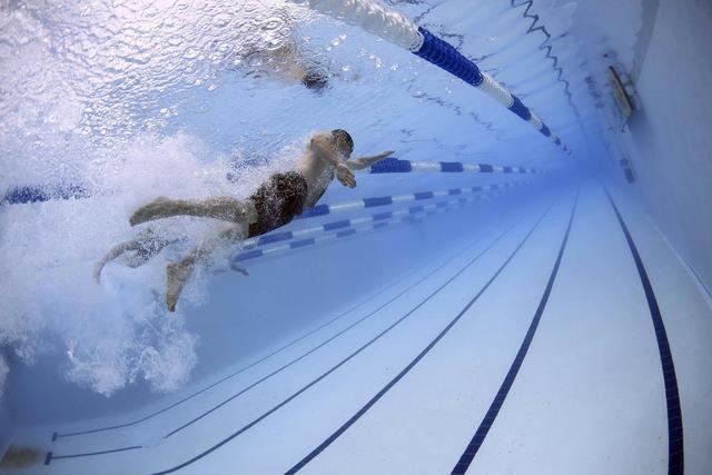 2. Natación. (Foto: Pixabay)