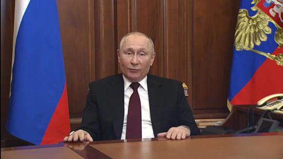 Rosja: Władimir Putin uznaje republiki separatystyczne i wywołuje międzynarodowe odrzucenie