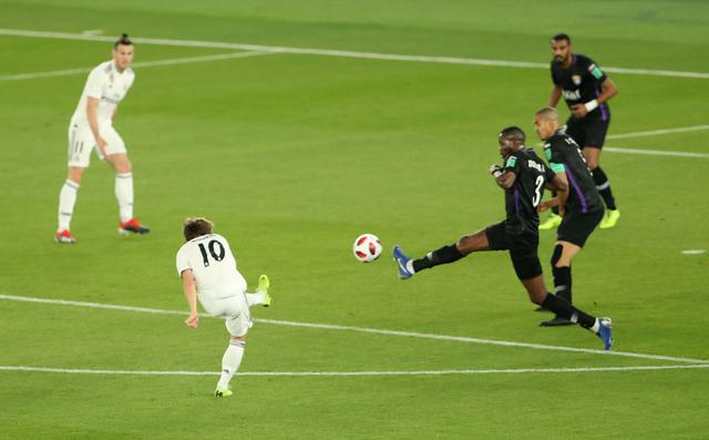 Real Madrid vs. Al Ain: Modric marcó el 1-0 con este sensacional remate de zurda. (Foto: AFP/Reuters)