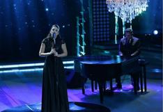 Rebeca Escribens logra emocionar al público tras cantar tema dedicado a su madre fallecida 