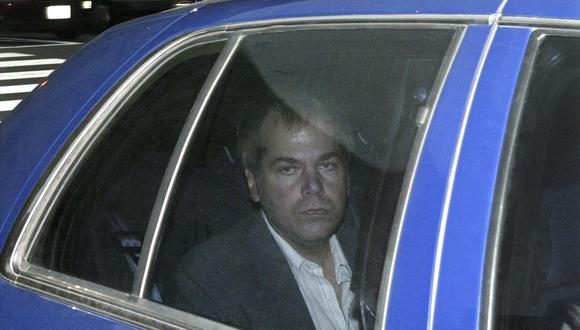 En esta foto del 18 de noviembre de 2003, John Hinckley Jr. llega al Tribunal de Distrito de Estados Unidos en Washington. (Foto AP / Evan Vucci, archivo).