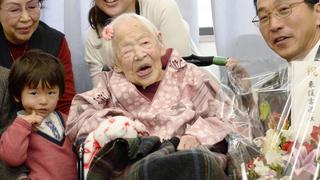 ¿Sabes cuántos años tiene la mujer más longeva del mundo?