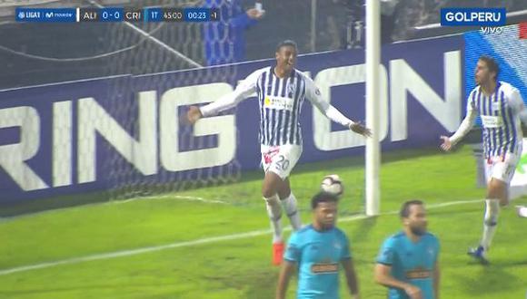 Alianza Lima vs. Sporting Cristal: Aldair Fuentes y el genial cabezazo para el 1-0 en 'Matute' | Foto: Captura