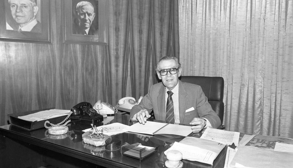 Francisco Miró Quesada Cantuarias fue director del suplemento El Dominical. (Foto: Archivo Histórico El Comercio)