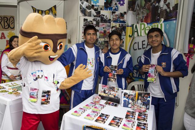 En el marco de la 23° edición de su programa ‘La Compañía 3.0’, la ONG Junior Achievement Perú  realizó la “Expoferia: encuentro de emprendedores escolares 2019”, evento de proyectos de inversión e innovación juvenil.