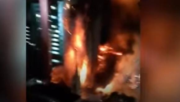 Cae edificio en llamas en Sao Paulo; hay al menos 1 muerto. (YouTube)