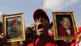 Muerte de Hugo Chávez “fue un disparo en la médula de la revolución”
