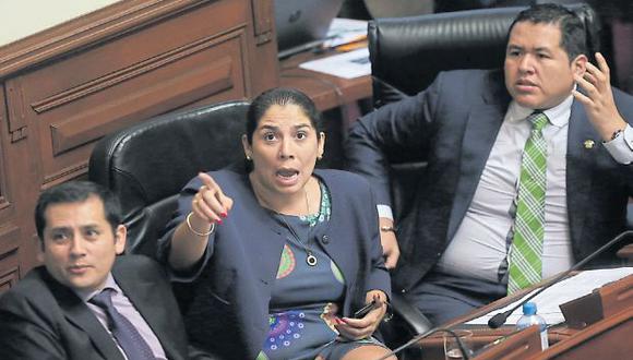 Úrsula Letona trasladó al Ejecutivo la responsabilidad sobre la vigencia del Decreto de Urgencia 003. (Foto: Anthony Niño de Guzmán / El Comercio)