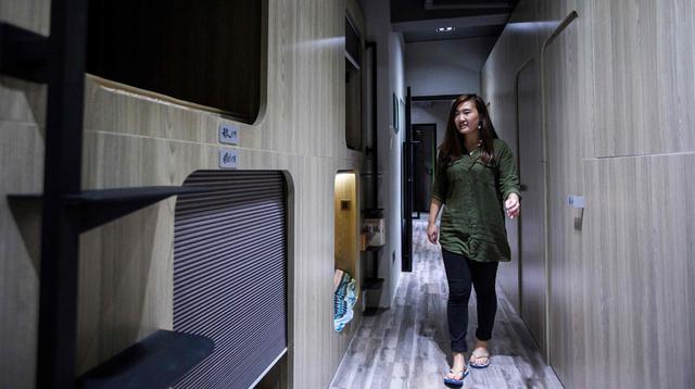 Como la legislación local no prevé un tamaño mínimo, los promotores inmobiliarios tratan de reducir el espacio todo lo posible. (AFP)