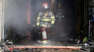 Incendio en Las Malvinas: en estas difíciles condiciones trabajan los bomberos