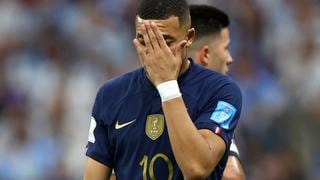 Argentina vs. Francia: la desesperación de Deschamps, renovó las bandas y puso a Mbbapé de ‘9′ en el primer tiempo