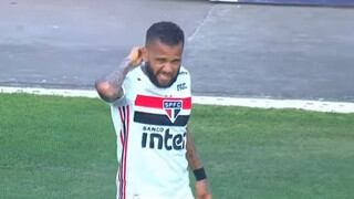 Furiosas abejas atacan a Dani Alves en pleno partido de Sao Paulo | Video 