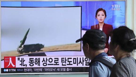 Corea del Norte desafía al mundo al disparar tres misiles