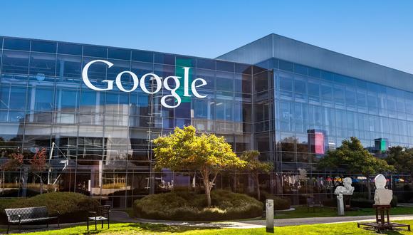 Sundar Pichai, quien durante más de cuatro años ha sido director general de Google, permanecerá en su cargo y también asumirá ese puesto en Alphabet. (Foto: Shutterstock)