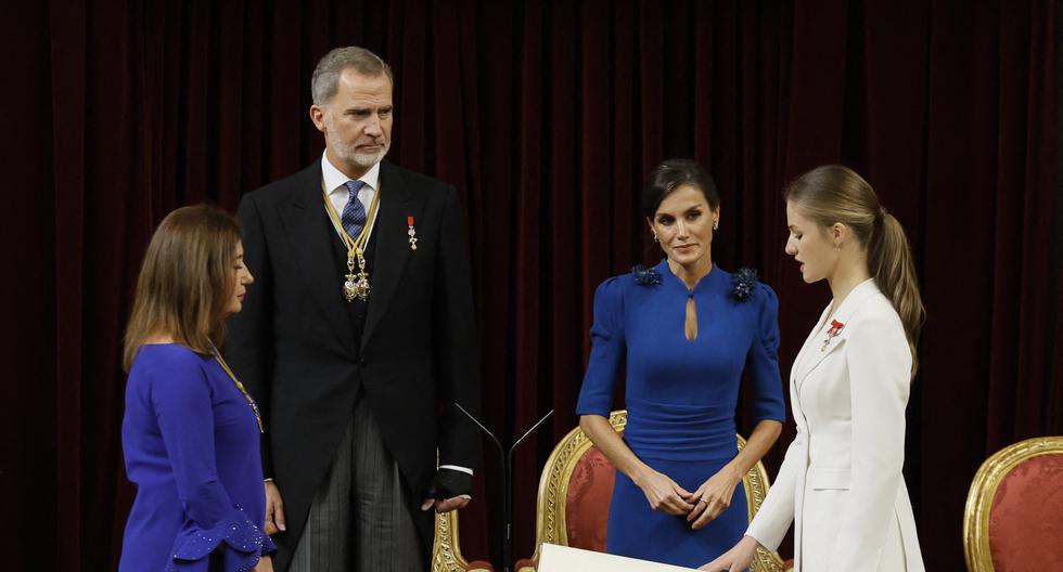 La princesa Leonor pronuncia el juramento a la Constitución que la legitima como futura reina de España