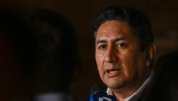 Cerrón Rojas se pronunció en sus redes tras un reportaje que revelaba que recibió dinero de su partido como parte de los fondos públicos destinado para agrupaciones con representación congresal.
