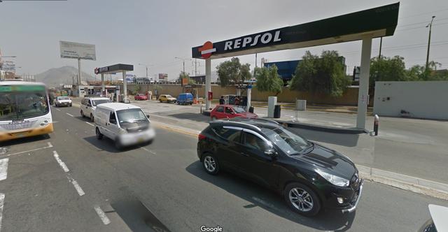 En el distrito de El Agustino, el grifo “Repsol Comercial” presenta la opción más barata en combustibles de 90 octanos. La gasolinera se encuentra en el cruce de la Av. José Carlos Mariátegui y Vía Evitamiento y oferta el producto en S/10,79 el galón. (Foto: Captura de Pantalla de Google Maps)